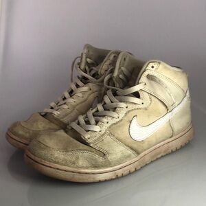 NIKE DUNK HIGH RETRO (size 10.5)